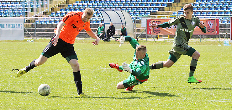 Concordia przegrała z Legią II po bramce w ostatniej minucie z karnego. Zobacz materiał filmowy