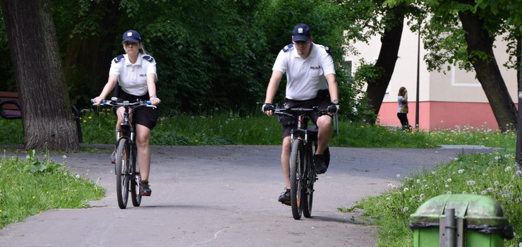 Patrole rowerowe w parkach i na starwce