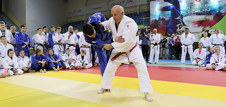 Trwa Judo Camp. Pawe Nastula: Takie obozy pomagaj w rozwoju sportowych umiejtnoci