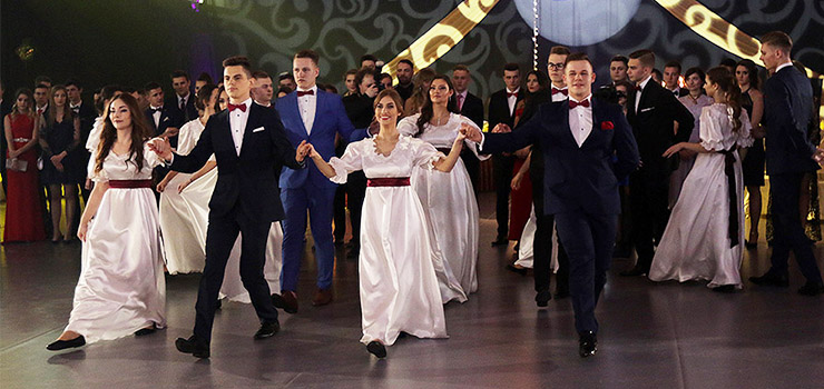 Studniówka II LO w Elblągu. Tej nocy liczyła się tylko dobra zabawa