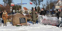 III Marsz Pamici onierzy Wykltych. Czonkowie ONR i kibice przeszli ulicami Elblga