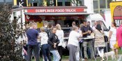 "Obsuga mia, a jedzenie pyszne! Oby wicej takich imprez w Elblgu". Za nami Zlot Food Truckw