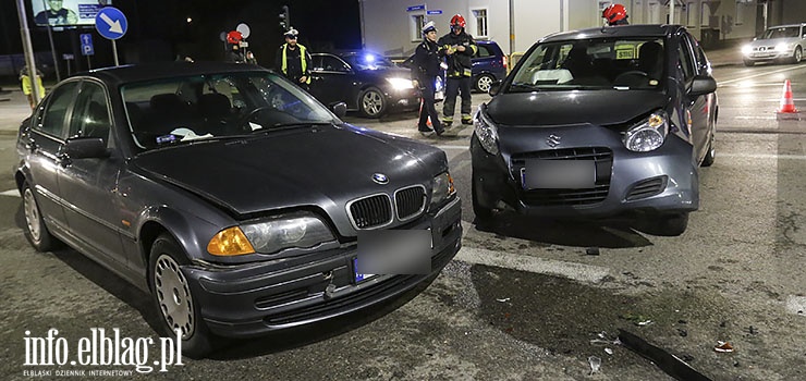 Kolizja dwóch aut na skrzyżowaniu Brzeskiej i Robotniczej
