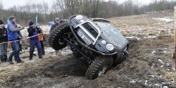 Rykiem maszyn zagrali z Orkiestr Jurka Owsiaka. Off-road na Modrzewinie