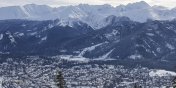 Dzi rusza P w skokach. Zakopane cae niegiem zasypane - zobacz zdjcia