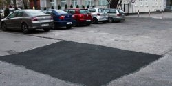 Dziury na parkingu przy SP nr 21 zostay zaatane. W Elblgu rozpoczy si pozimowe remonty drg