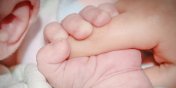 3-miesiczny Kajetan by bity od urodzenia. Prokuratura przyjrzy si rwnie roli matki w tym dramacie