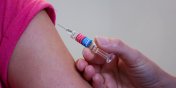 Profilaktyka dla seniorw. Miasto sfinansuje szczepienia przeciw pneumokokom dla osb 65+