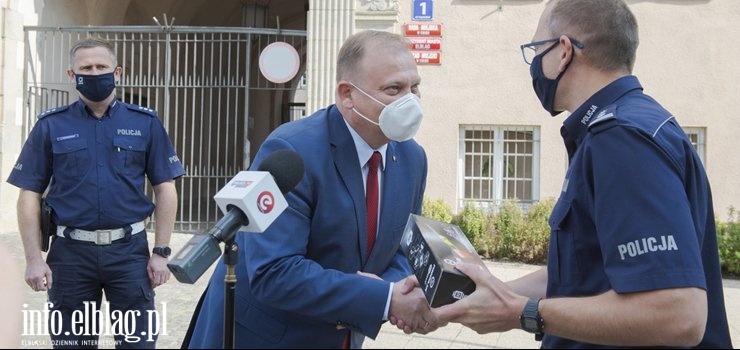 Nowoczesne alkomaty usprawnią pracę elbląskiej policji. Sprzęt przekazało Miasto