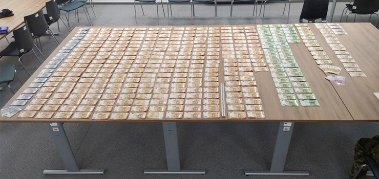 Fałszowali oświadczenia o powierzeniu pracy