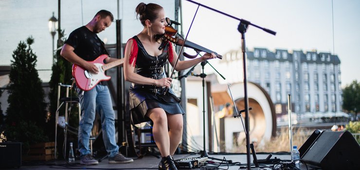 Pięciostrunowe skrzypce elektryczne znów w Elblągu! - wygraj bilety