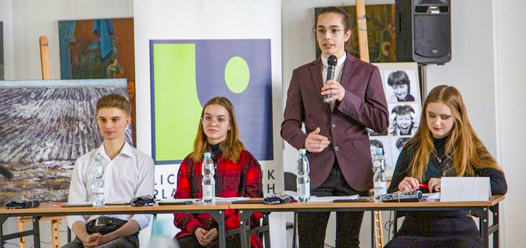  Debata oksfordzka „uawy nie s dobrym miejscem do ycia" w Liceum Sztuk Plastycznych 