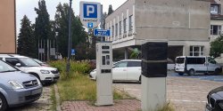 Nowe parkometry za 1,1 mln z. Pierwszy postawiono przy UM