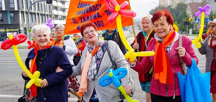 Elblskie Dni Seniora ju dzi. Na pocztek przemarsz ulicami miasta