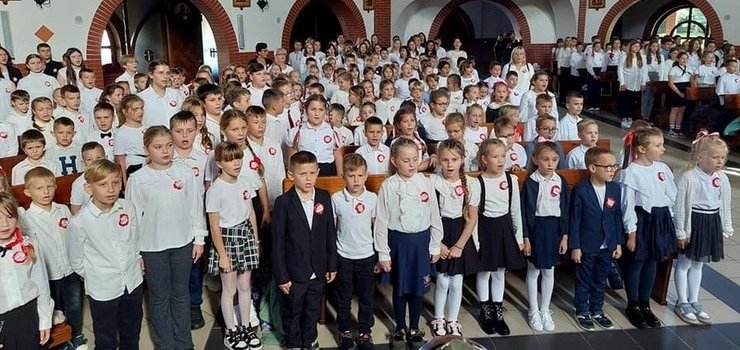 Uczniowie Szkoy Podstawowej nr 16 w Elblgu wzili udzia w VI edycji oglnopolskiego konkursu „DoHymnu”