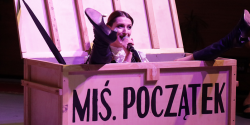  "Mi. Pocztek" w elblskim teatrze. Premiera spektaklu ju w sobot (zdjcia)