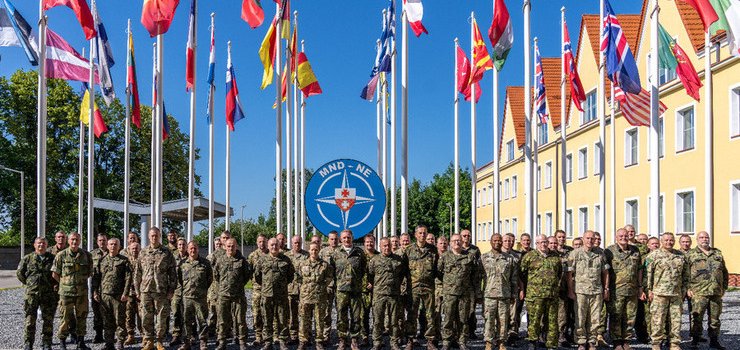 Dowdcy NATO spotykaj si w Elblgu