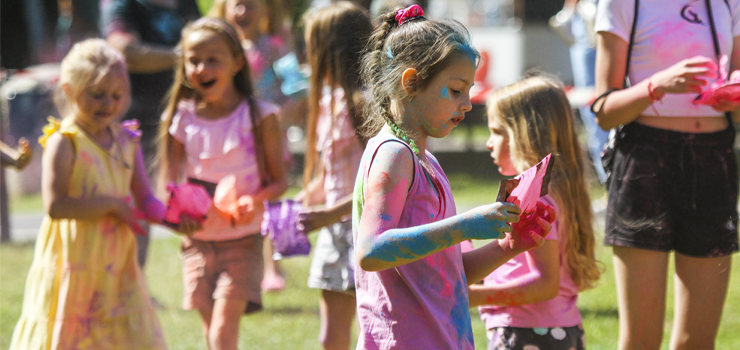 Dni Elblga 2024. Holi Festiwal w Parku Planty (zobacz zdjcia)