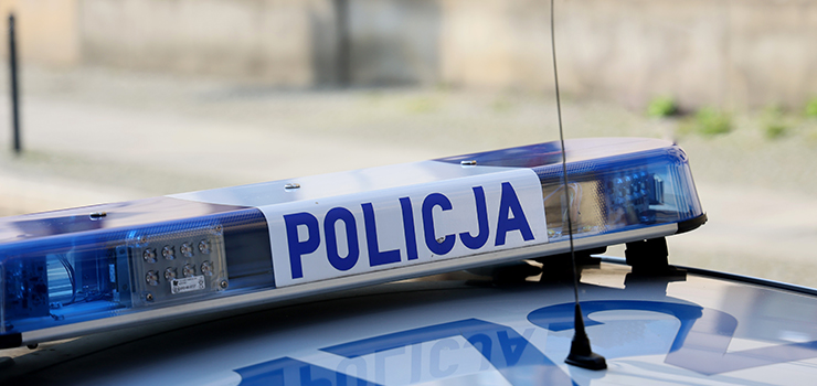 W weekend policjanci odnotowali 16 zdarze drogowych