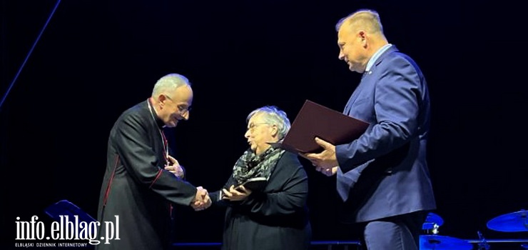 XXIV Dni Papieskie w Elblgu. Poznajcie laureatk nagrody "Tuus" (zdjcia)