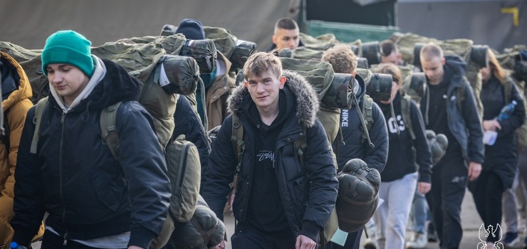 Ferie inne niż zawsze. Wojsko zamiast odpoczynku