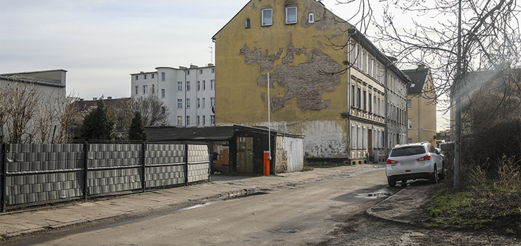 Radny interweniuje w sprawie modernizacji drogi. "Jej stan znaczco utrudnia mieszkacom codzienne poruszanie si"