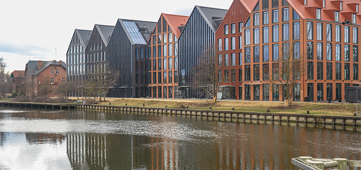 Elbląg: Przebudowa nabrzeża mocno opóźniona. Wiemy, kiedy pierwsza łopata zostanie wbita