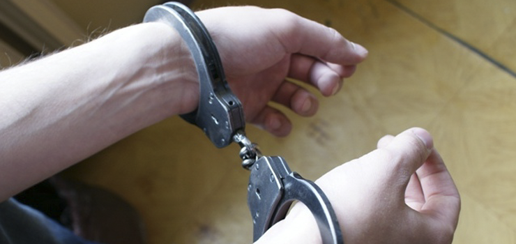 Włamanie do sklepu jubilerskiego w Elblągu. Policja zatrzymała podejrzanego