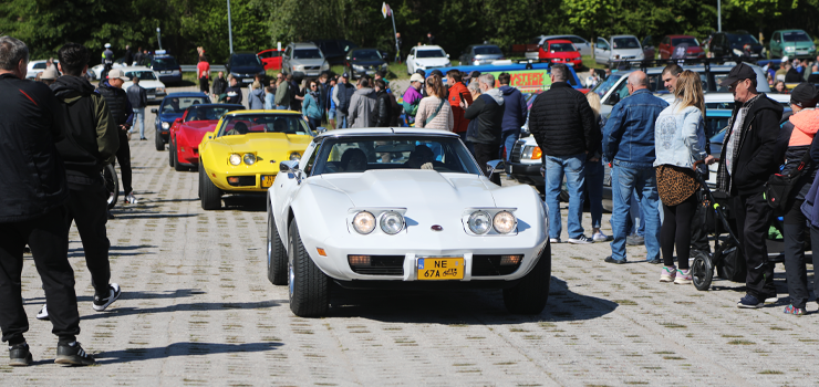 Kultowe pojazdy zaparkowały przy Górze Chrobrego (zdjęcia)