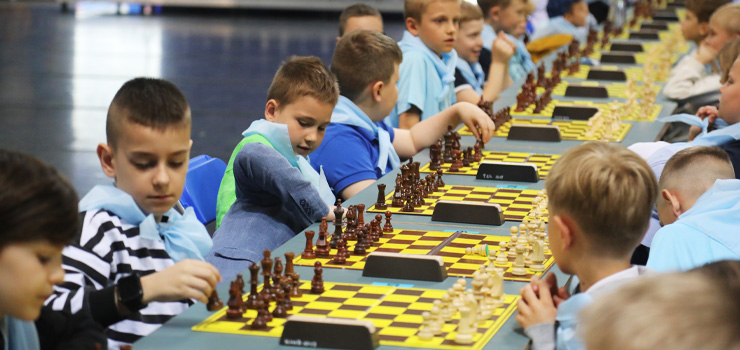Ponad dwustu młodych szachistów z województwa na turnieju w Elblągu (zobacz zdjęcia)