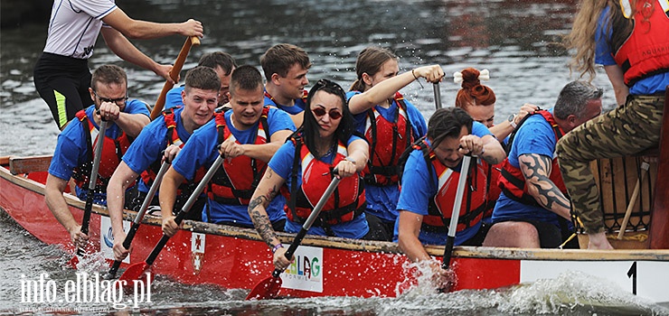 Elbląskie Juwenalia 2025. Studenci rywalizowali z urzędnikami na rzece Elbląg (zdjęcia)
