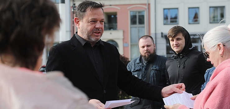 Elbląg: Konsultacji w sprawie imigrantów nie będzie. przez cały czas trwa zbiórka podpisów pod apelem ws. CIC