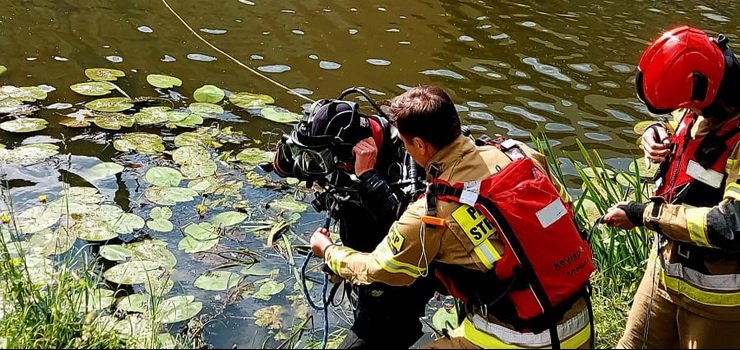 Z rzeki Elbląg wyłowiono ciało 51-latka. Mężczyzna chwilę wcześniej łowił ryby