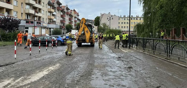Związku Jaszczurczego zamknięta na odcinku od ul. Wyspiańskiego do Al. Grunwaldzkiej