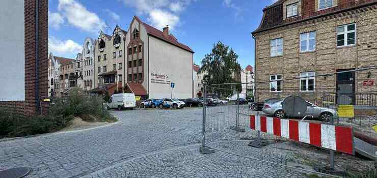 Roboty drogowe na skrzyżowaniu ulic Wieżowej i Przymurze