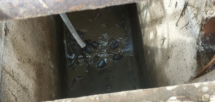 Granaty w... szambie