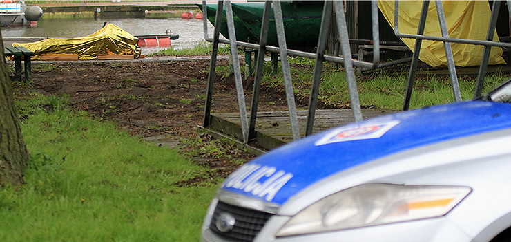Była zanurzona do pasa w wodzie i... nagle utonęła? Tragedia w Sztutowie – nie żyje 69-latka