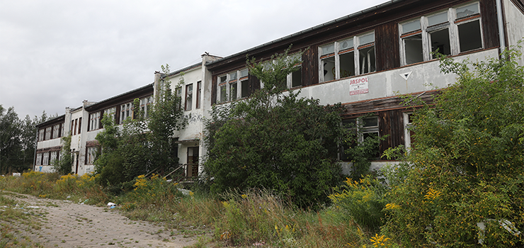 Elbląg: Miastu potrzebny kolejny pustostan? Ratusz planuje zakup budynku przy Junaków