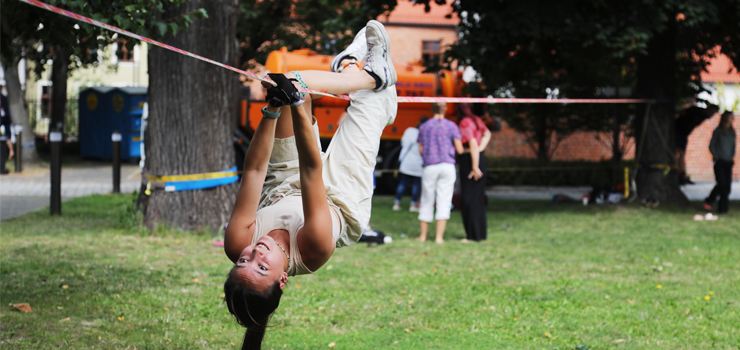 Festiwal Enklawa. Akrobacje na taśmie (zobacz zdjęcia)