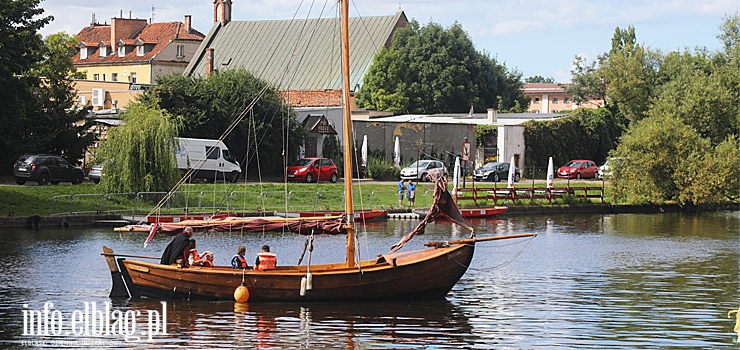 Podróż w czasie na pokładzie wikińskiej łodzi (zobacz zdjęcia)