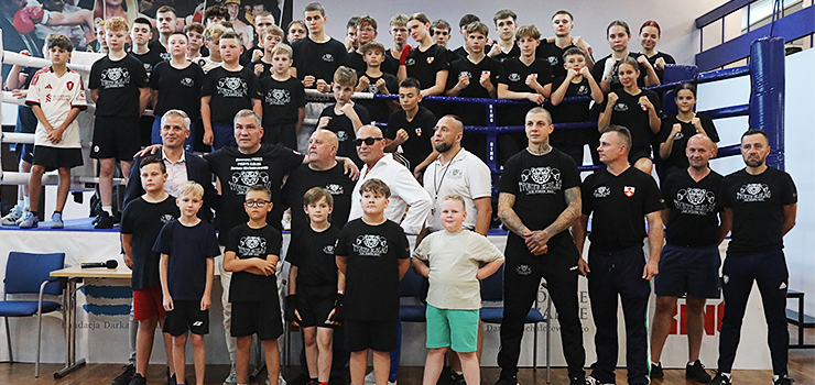 Dariusz Michalczewski motywuje młodych bokserów. KWS Tygrys podsumowuje udane półrocze (zdjęcia)