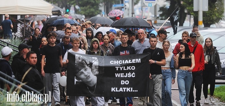 19-latek zmarł po interwencji policji. Sprawa wróciła do Elbląga, prokuratura po miesiącu szuka świadków