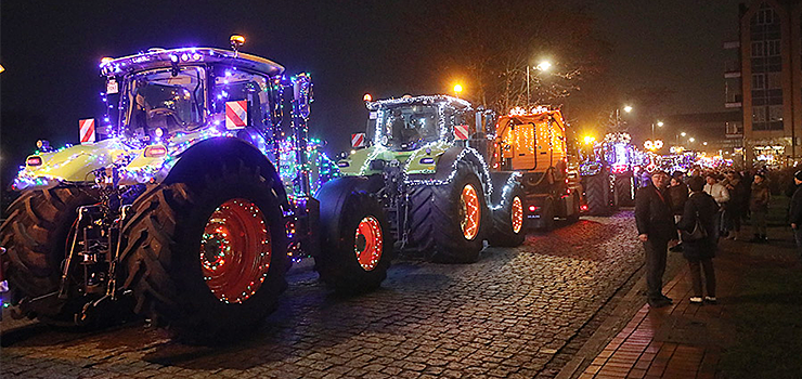 Elbląg: Świąteczne traktory odwiedziły miasto (zobacz zdjęcia)