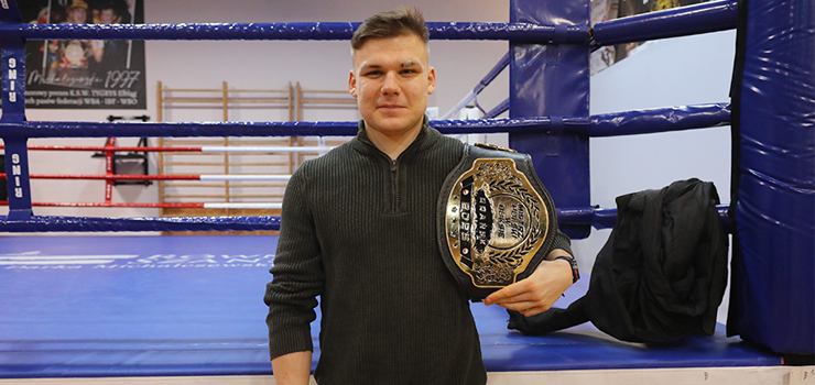 Nikodem Kozak drugi rok z rzędu zdobył złoto na Mistrzostwach Polski Seniorów. „Warto trenować i się nie podawać”