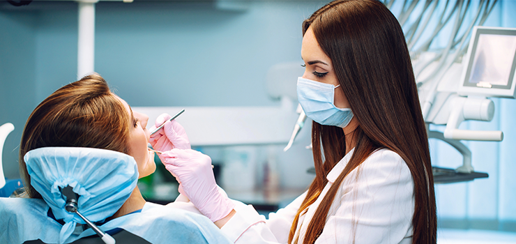 Skaling zębów – co to jest i dlaczego warto go wykonywać regularnie?