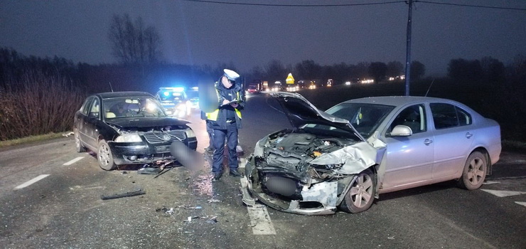 Zdarzenie dwóch aut pod Elblągiem, kierowca był pijany. Są utrudnienia w ruchu
