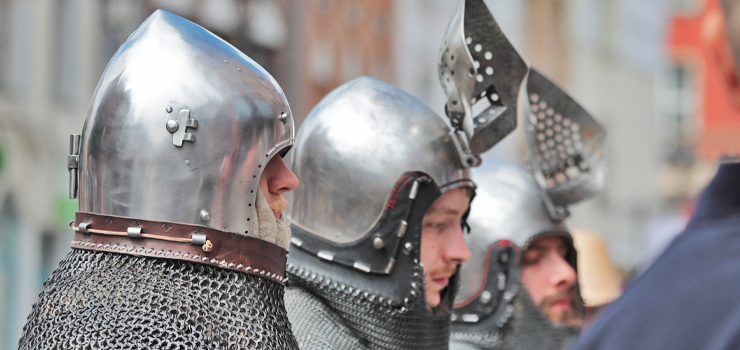Elbląg cofnął się do 1410 roku. Widowiskowa inscenizacja przed Ratuszem Staromiejskim (zdjęcia)