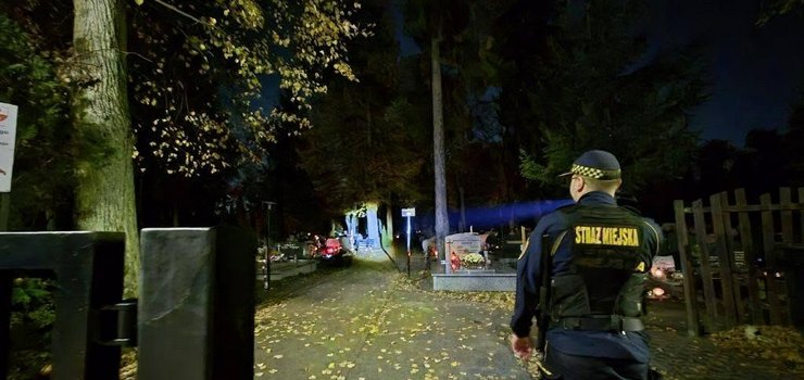 „To również czas wzmożonej aktywności złodziei”. Dodatkowe patrole na elbląskich cmentarzach