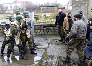 Szkol si przed wyjazdem do Kosowa