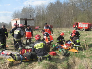 Poar trzech budynkw. S ranne osoby